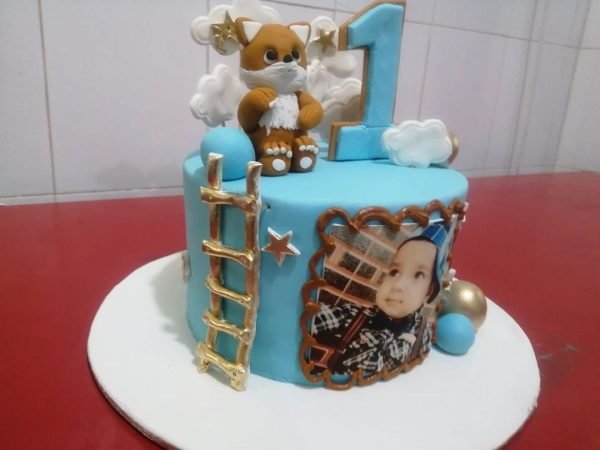 Customized Beautiful Baby Boy Birthday Cake