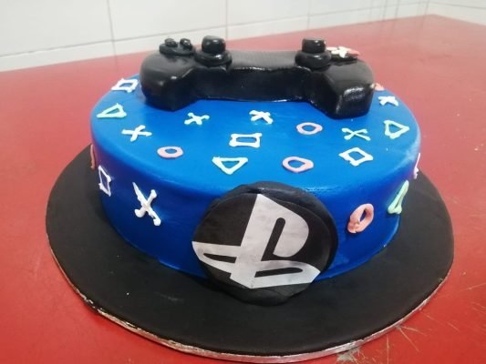 Customized Perfect Birthday Cake For Gaming Lovers